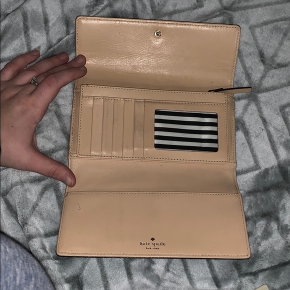 Kate Spade Wallet - Picture 3 of 4